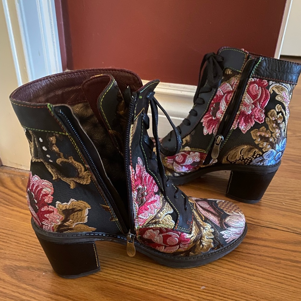 French leather boot heels